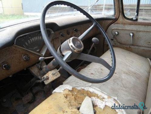 1958' Chevrolet Apache photo #3