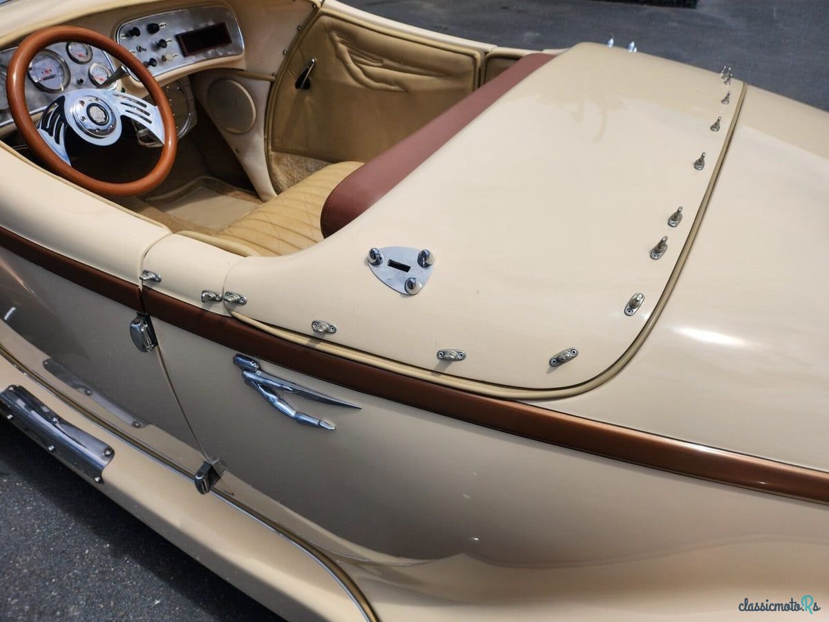 1970' Auburn 852 Speedster photo #2