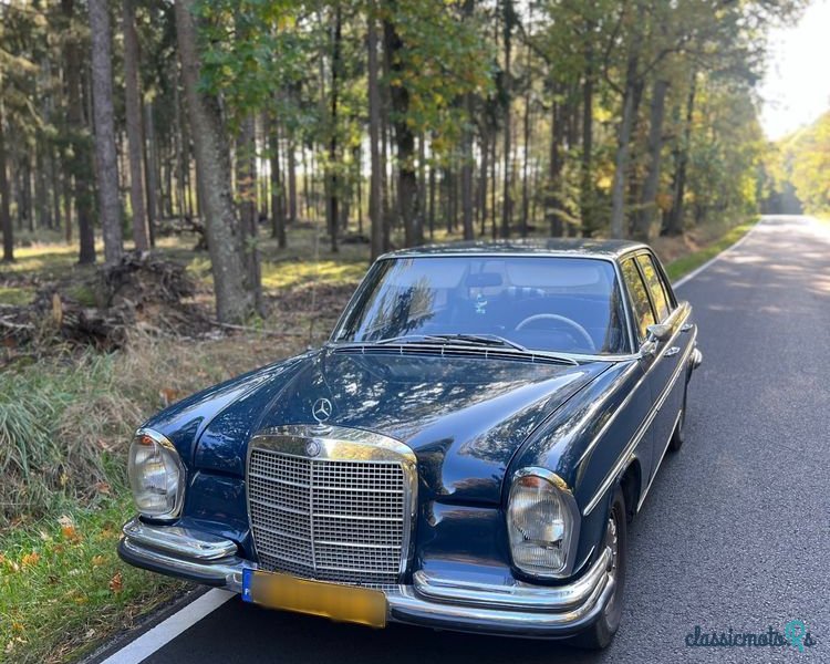 1972' Mercedes-Benz photo #2