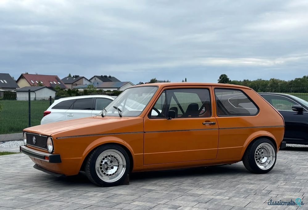 1977' Volkswagen Golf 1.1 L photo #2
