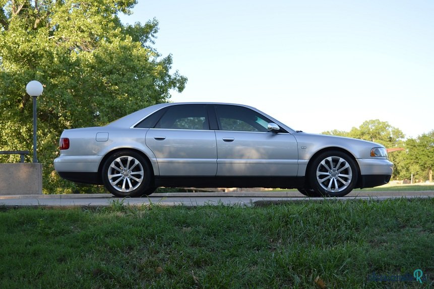 1996' Audi S8 photo #3