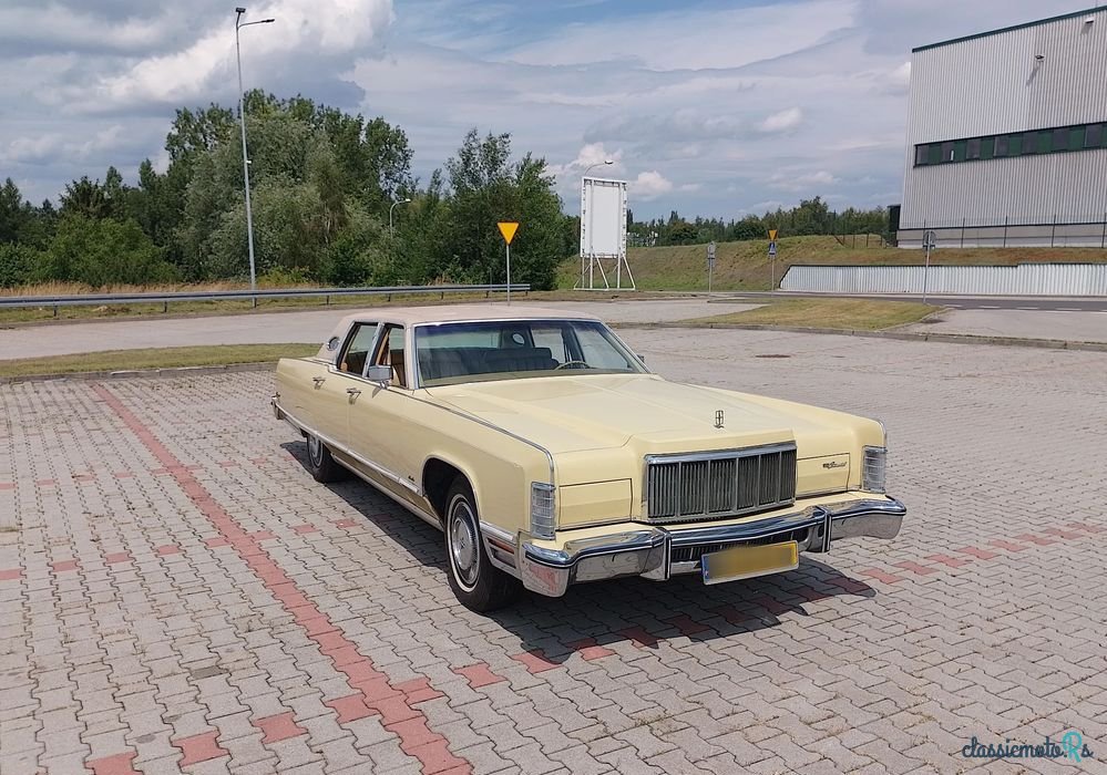 1975' Lincoln Continental photo #3