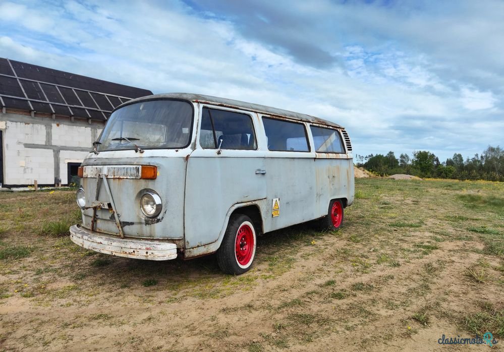 1974' Volkswagen Transporter photo #4