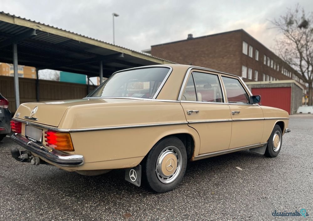 1974' Mercedes-Benz W115 photo #6