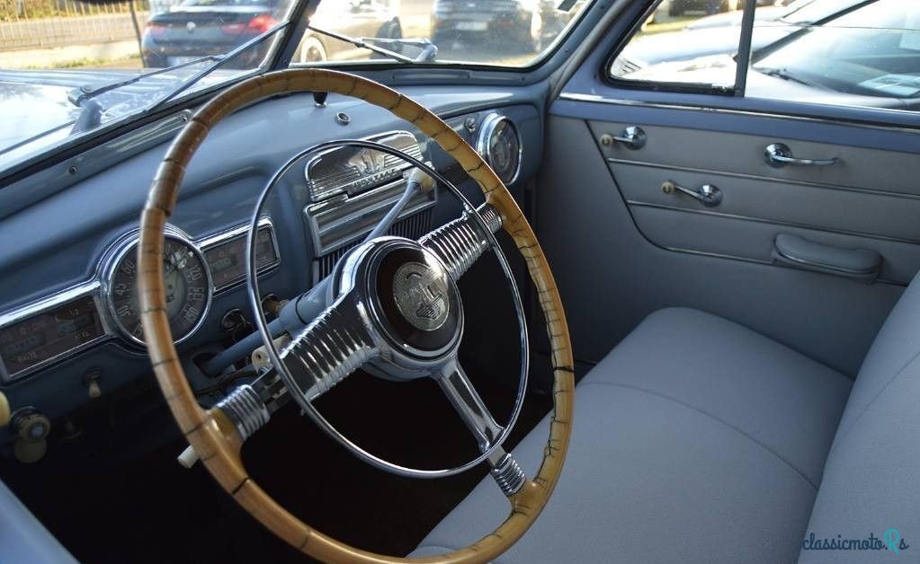 1948' Pontiac Streamliner Silver Streak for sale. Portugal