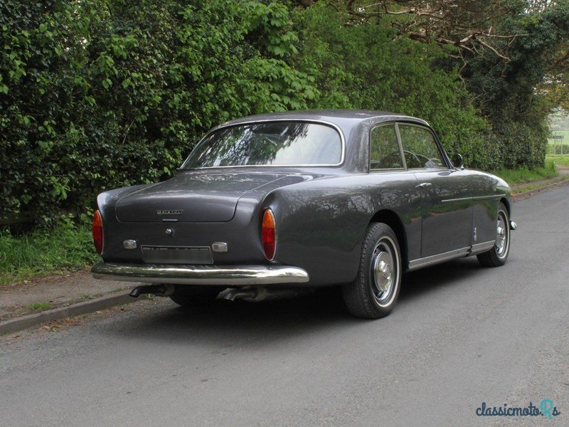 1968' Bristol 411 photo #6