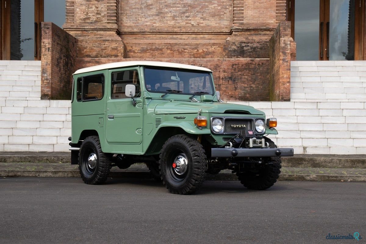 1980' Toyota Land Cruiser photo #3
