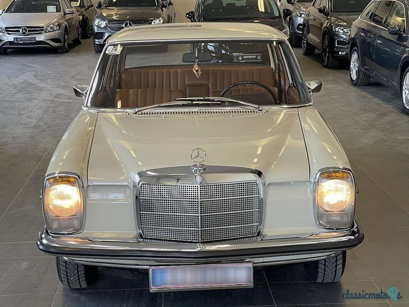 1968' Mercedes-Benz 200 D W114 photo #3