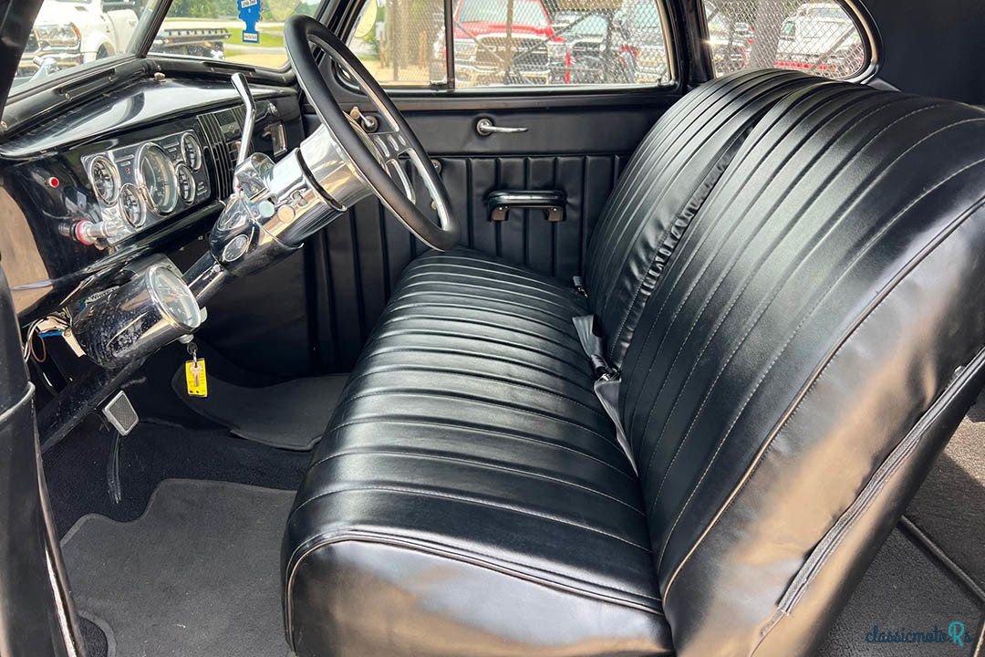 1939' Chevrolet Master Deluxe photo #5