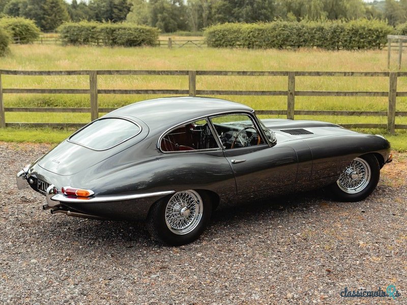 1964' Jaguar E-Type photo #4