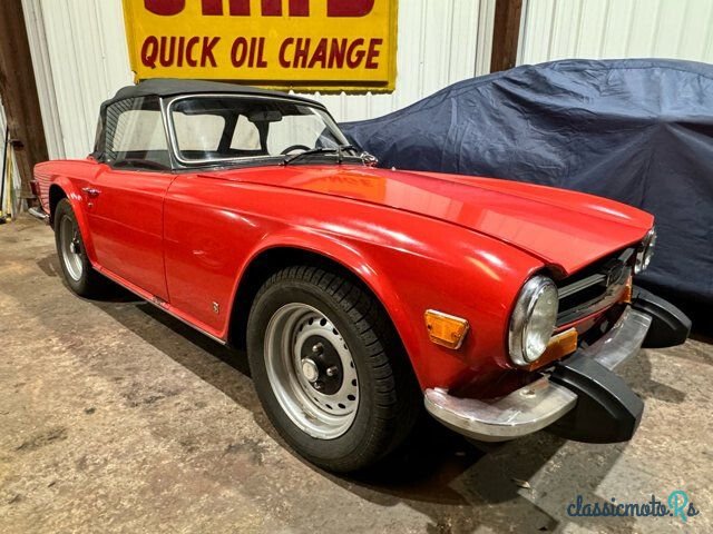 1974' Triumph TR6 photo #1