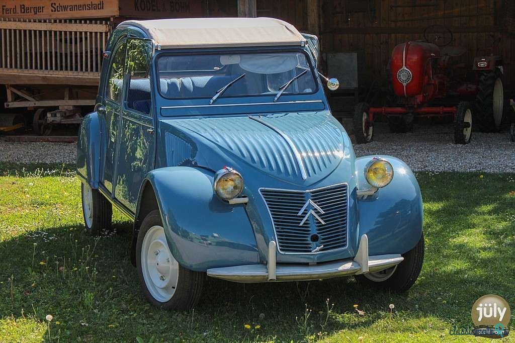 1958' Citroen 2CV photo #1