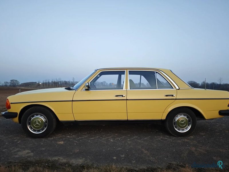 1980' Mercedes-Benz W123 photo #2