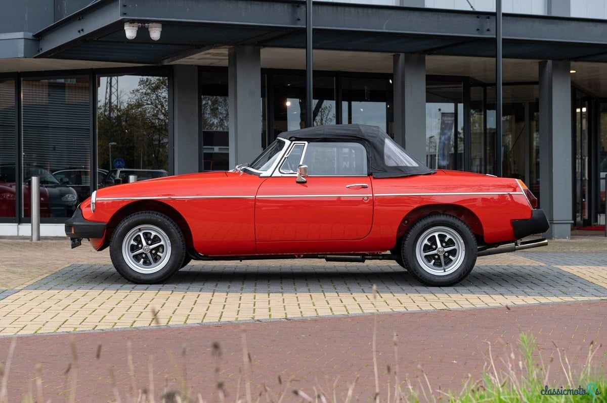 1975' MG B-Type photo #2