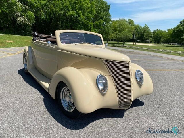 1937' Ford photo #5