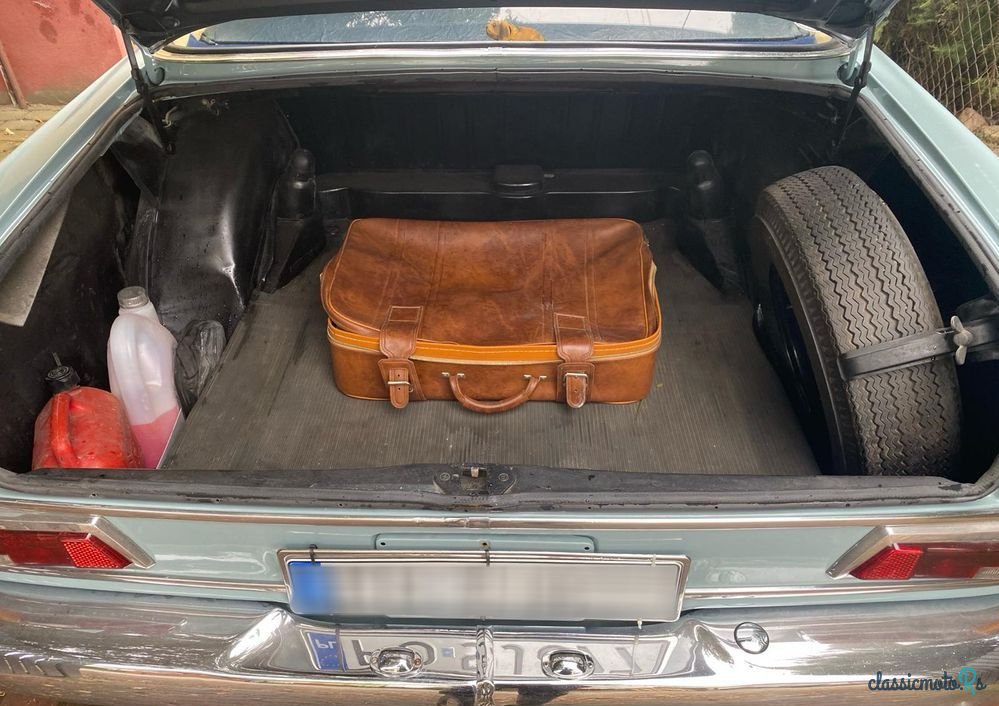 1966' Mercedes-Benz W110 photo #5