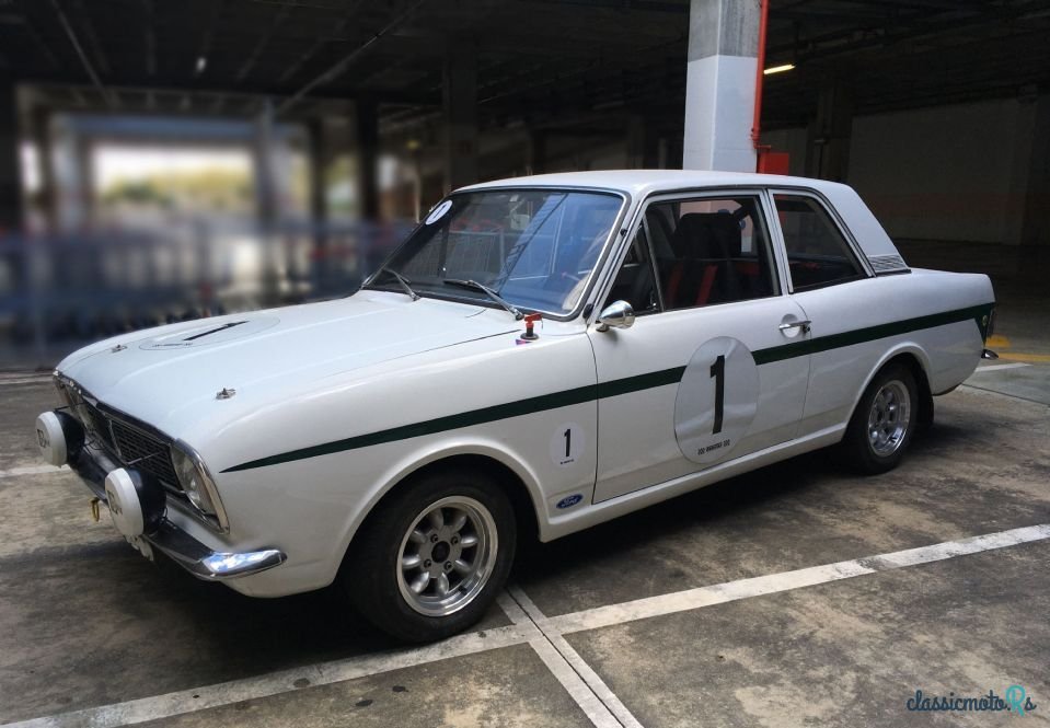 1969' Ford Escort photo #2