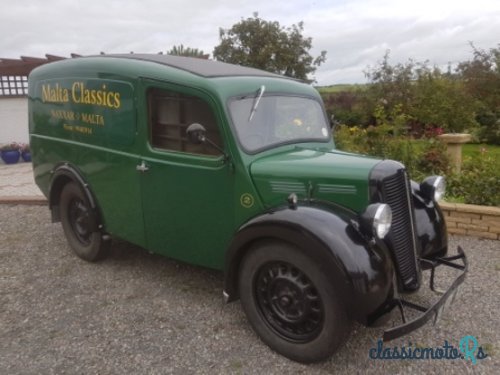 1941' Morris Y Van photo #1
