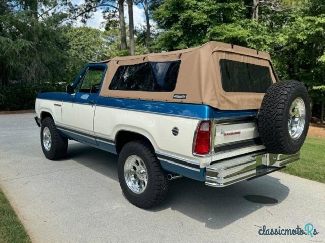 1977' Dodge Ramcharger photo #3