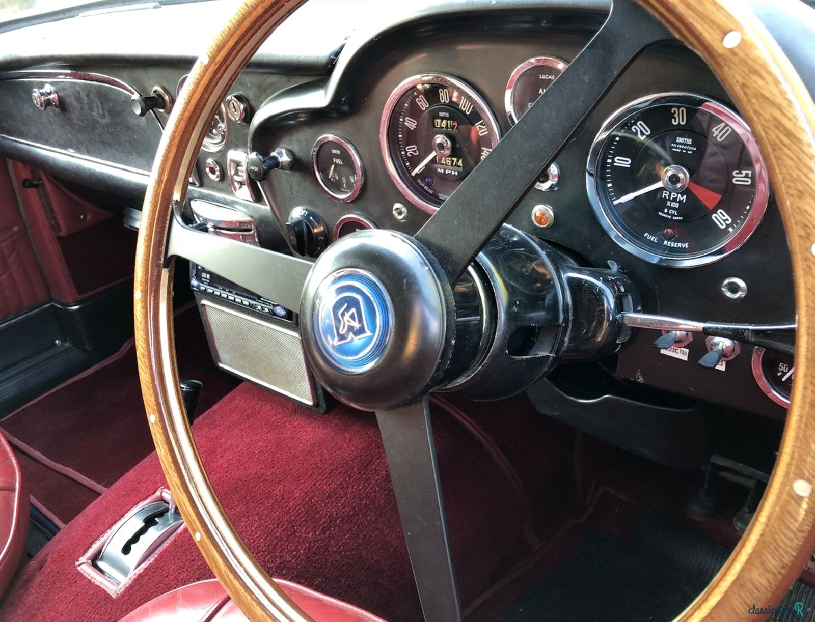 1964' Aston Martin DB5 photo #3