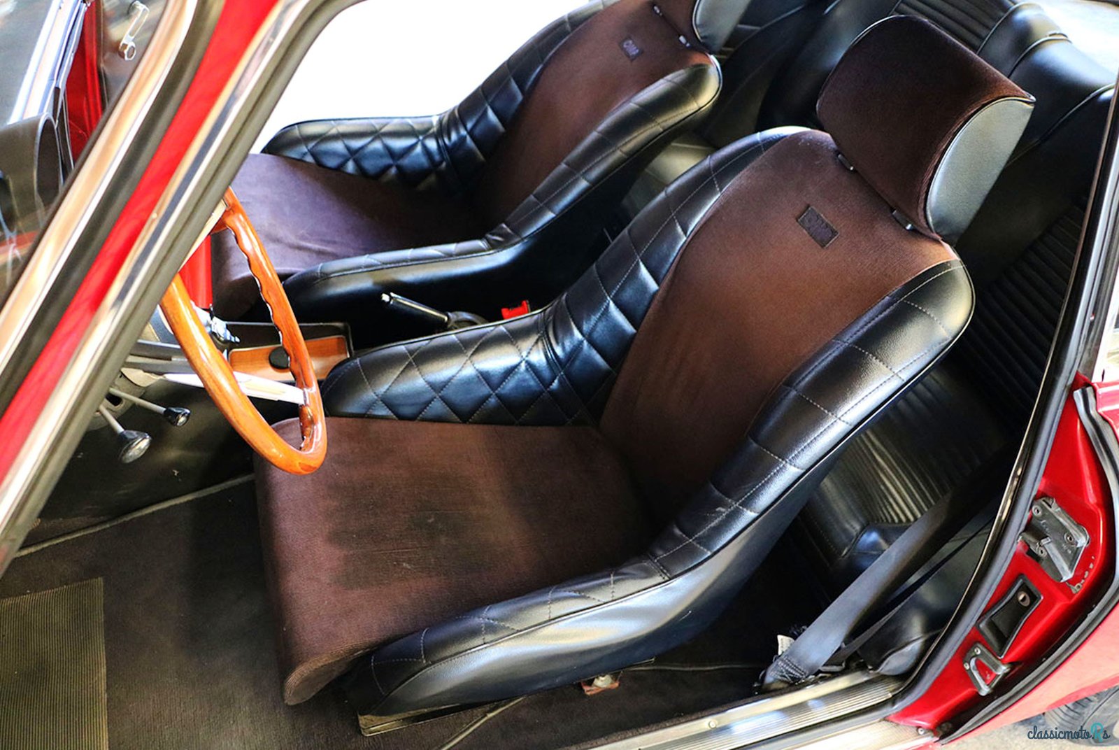 1972' Alfa Romeo Giulia photo #5