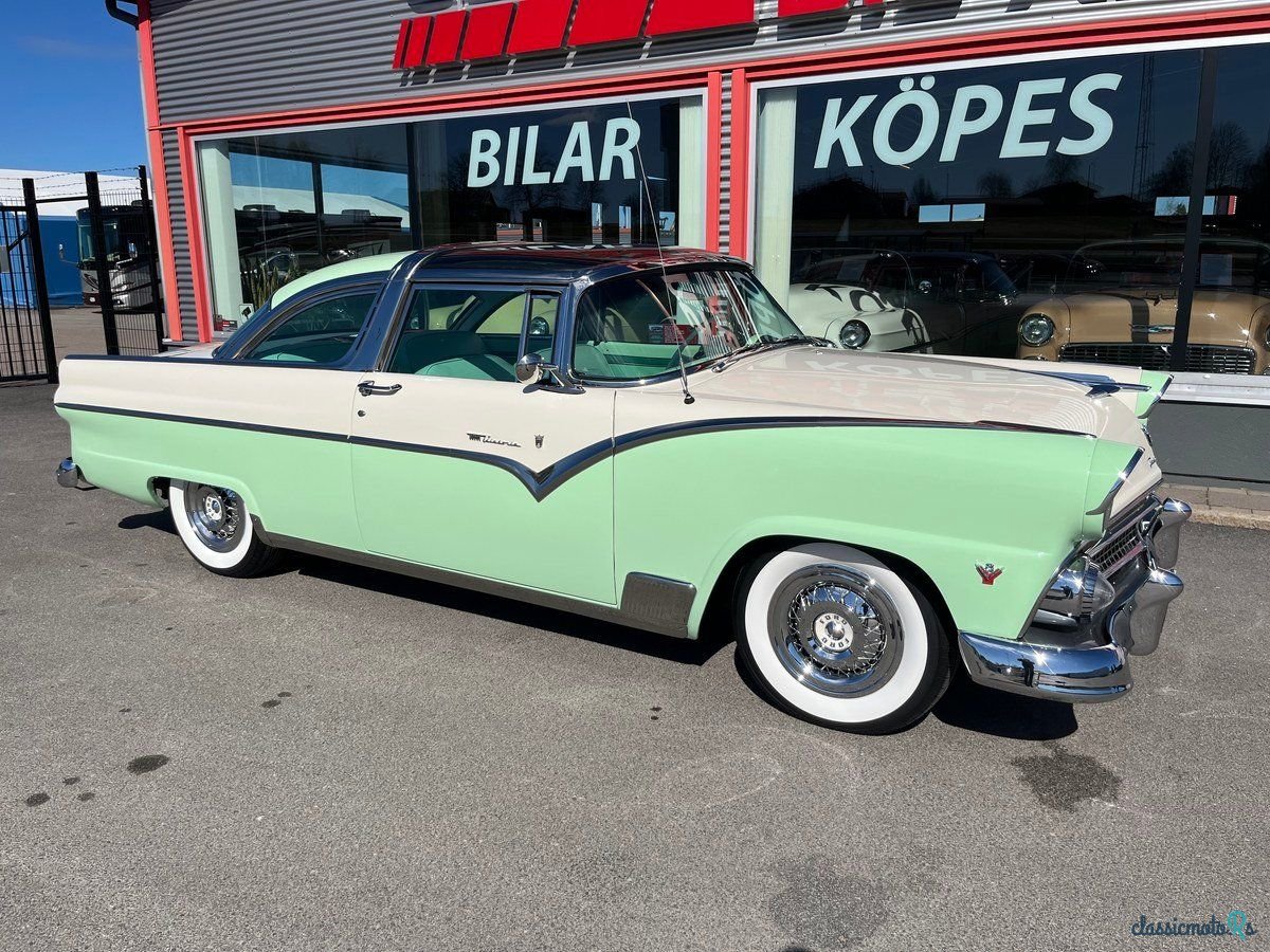 1955' Ford Crown Victoria photo #3