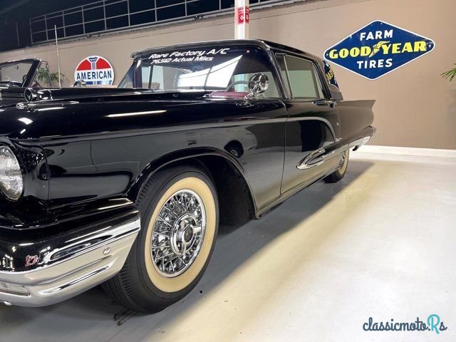 1959' Ford Thunderbird photo #2