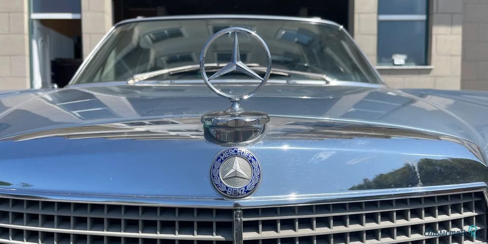 1990' Mercedes-Benz W123 260 Ce photo #4