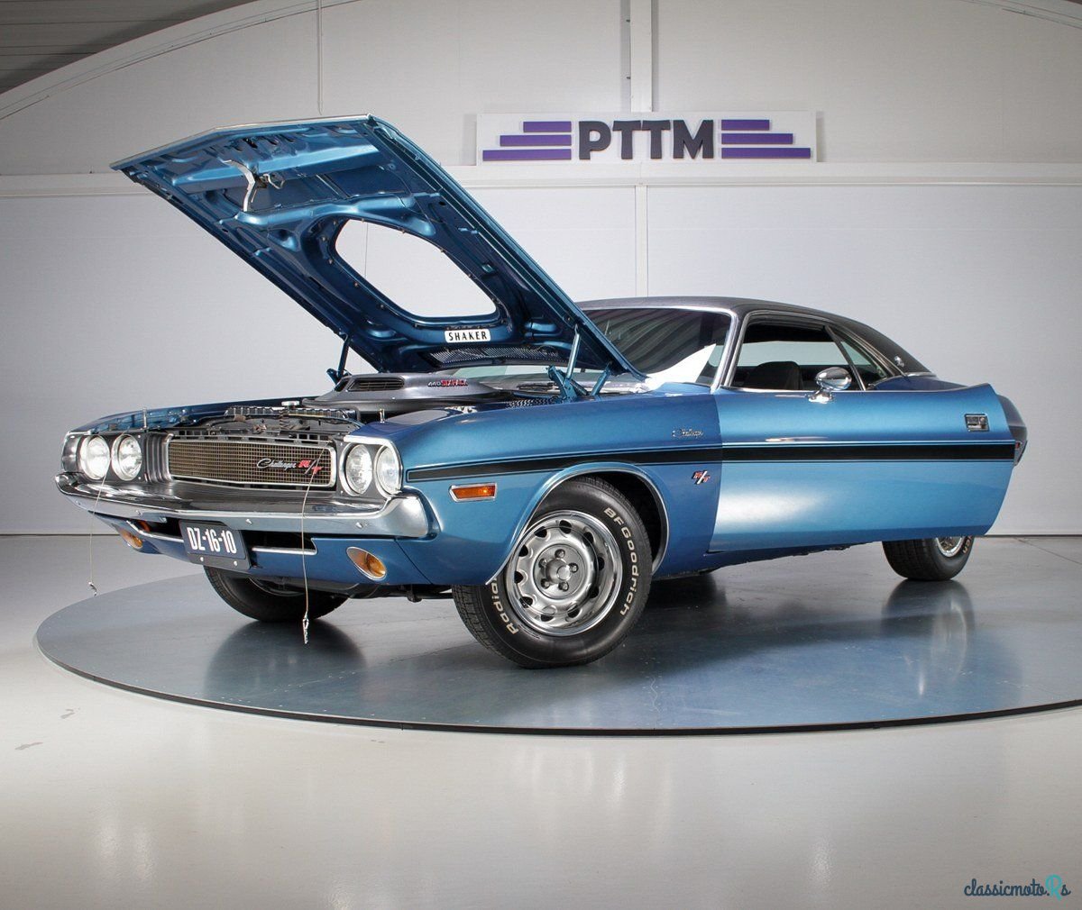 1970' Dodge Challenger photo #3