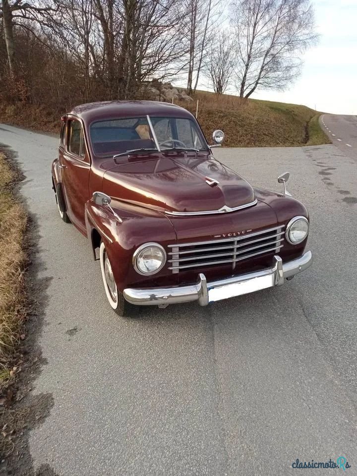 1954' Volvo PV 444 photo #4