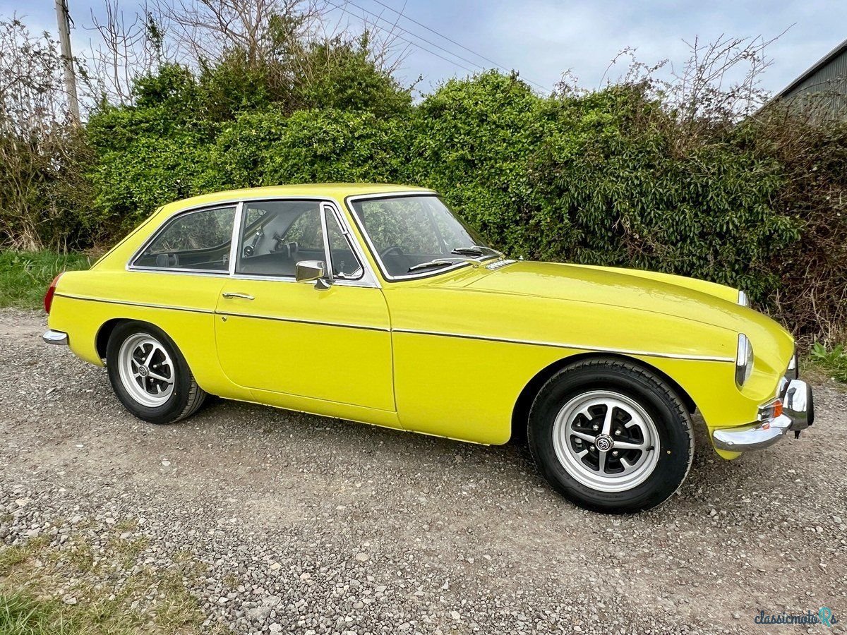 1974' MG MGB photo #4