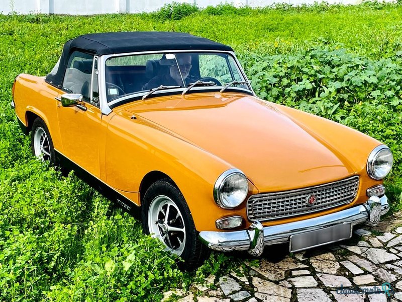 1975' MG Midget photo #3