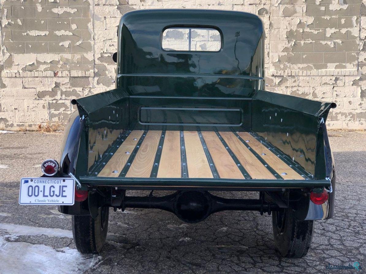 1946' Dodge W200 photo #3