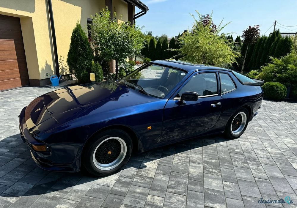 1979' Porsche 924 Standard photo #4