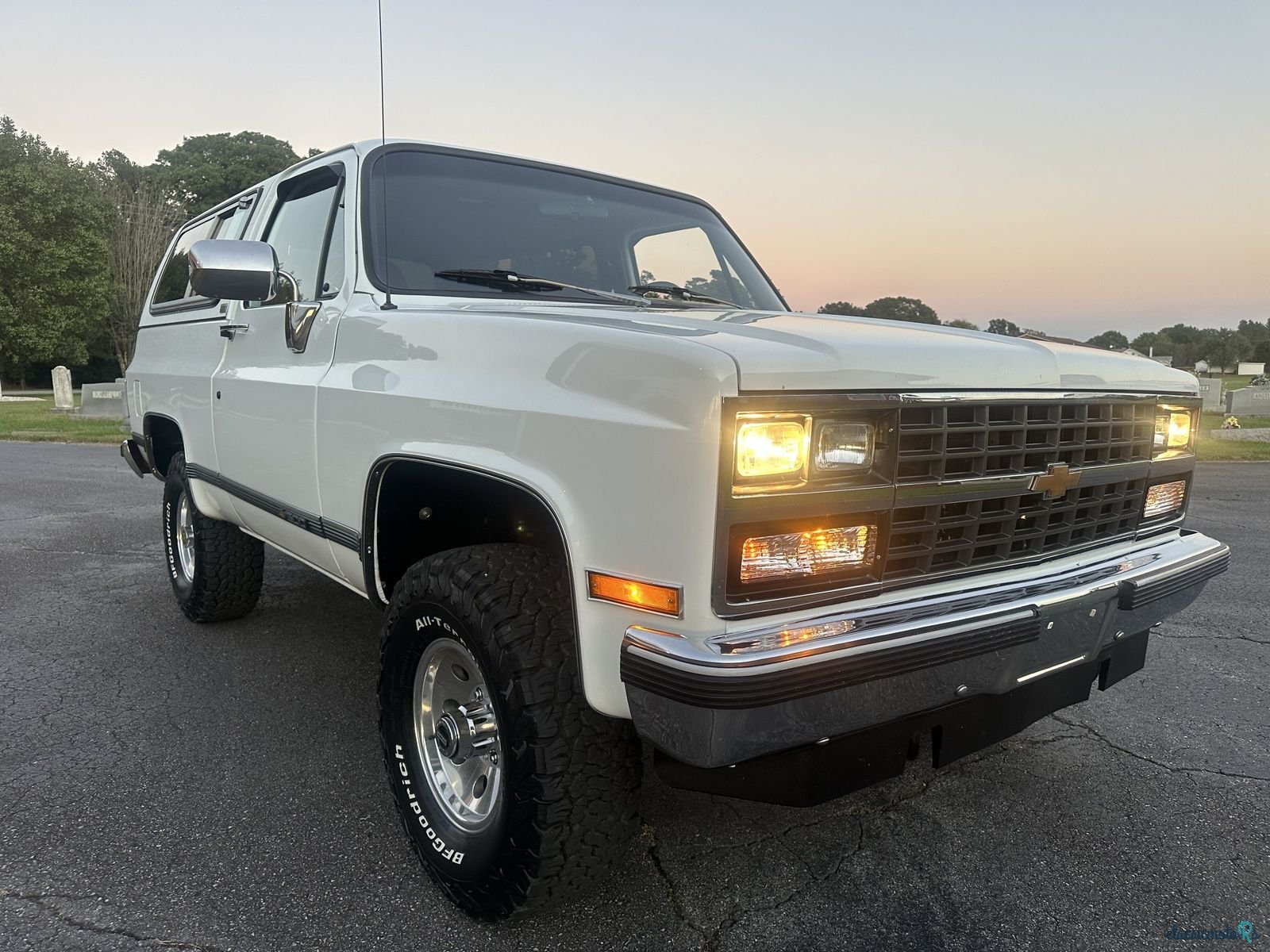 1989' Chevrolet Blazer photo #1