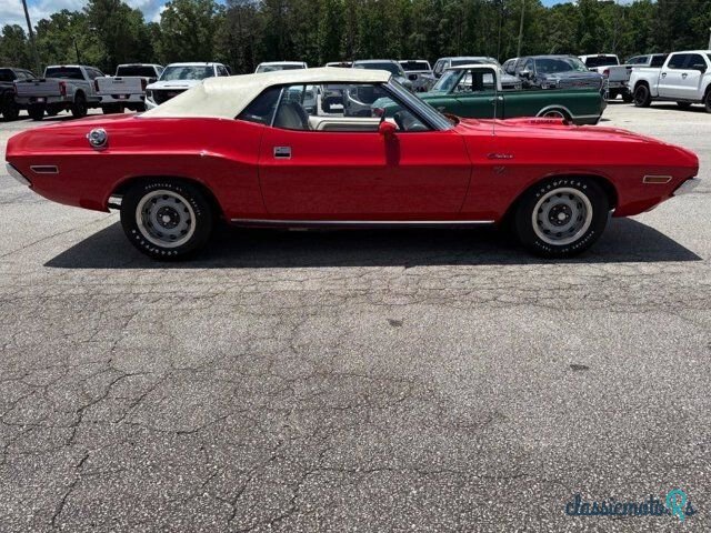 1970' Dodge Challenger photo #2