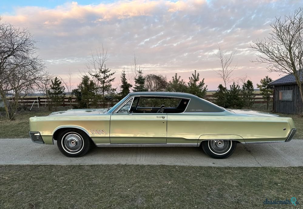1968' Chrysler 300 photo #2