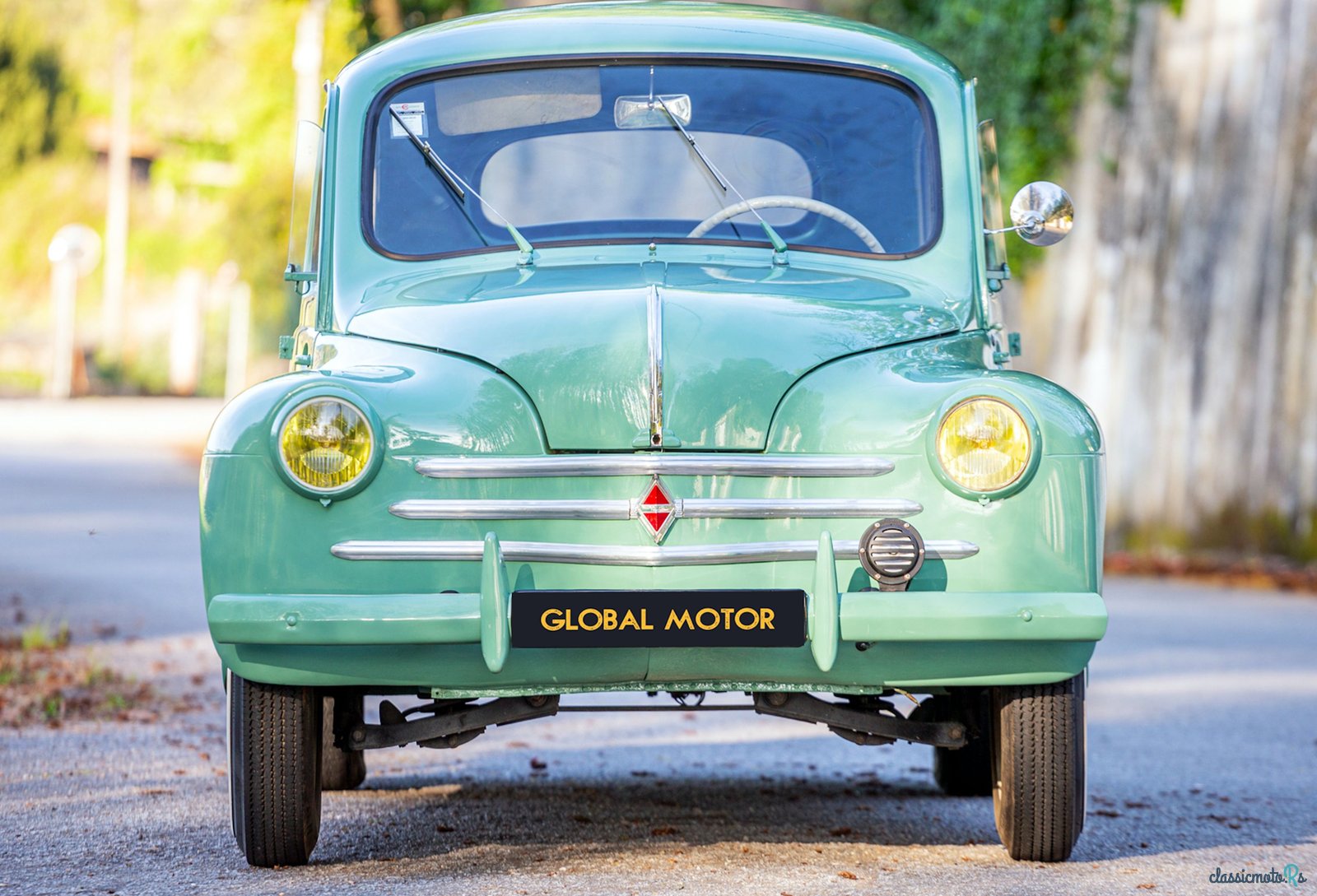 1957' Renault 4CV photo #3