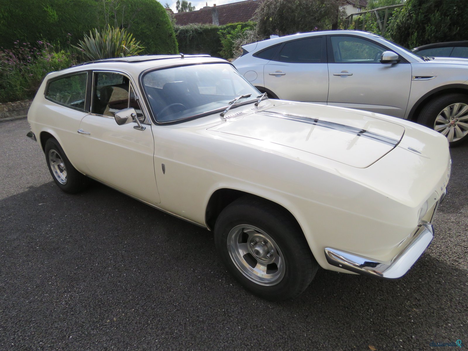 1974' Reliant Scimitar photo #2