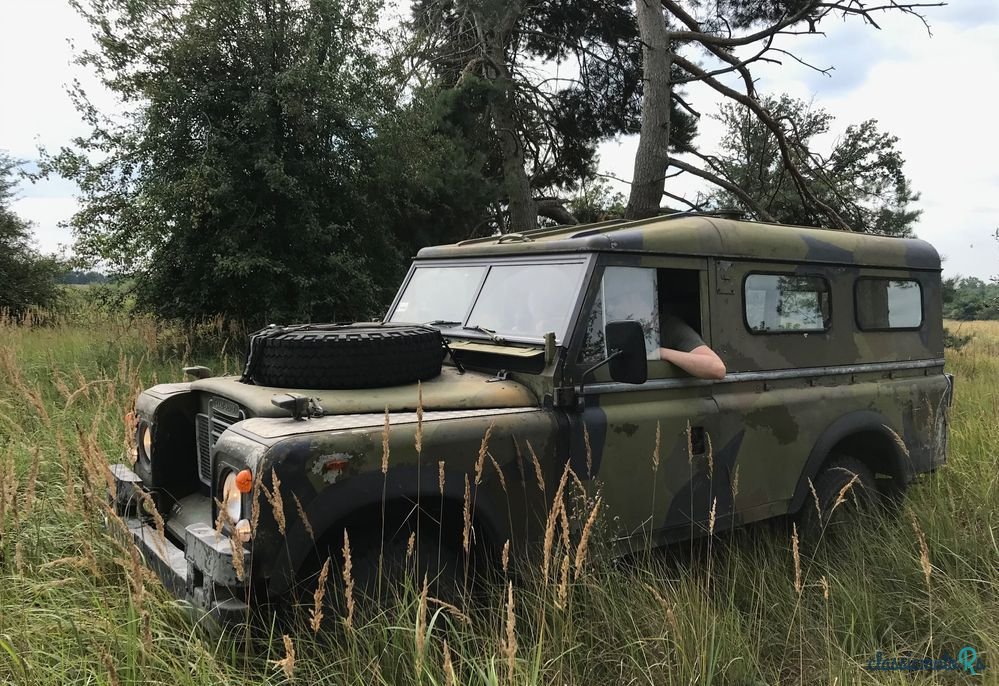 1974' Land Rover photo #1