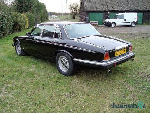 1986' Daimler Double Six Series 3 photo #5
