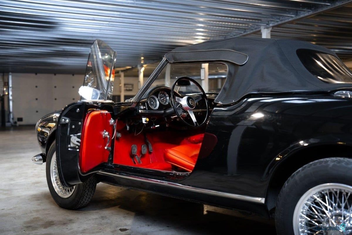 1962' Alfa Romeo Giulia photo #4