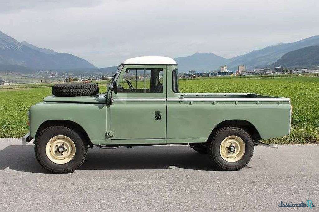 1979' Land Rover 109 photo #4