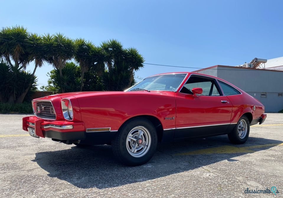 1974' Ford Mustang photo #2