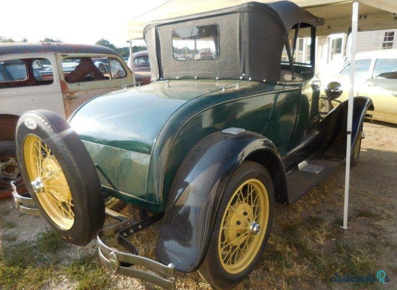 1928' Ford Model A Roadster Rumble Seat photo #3