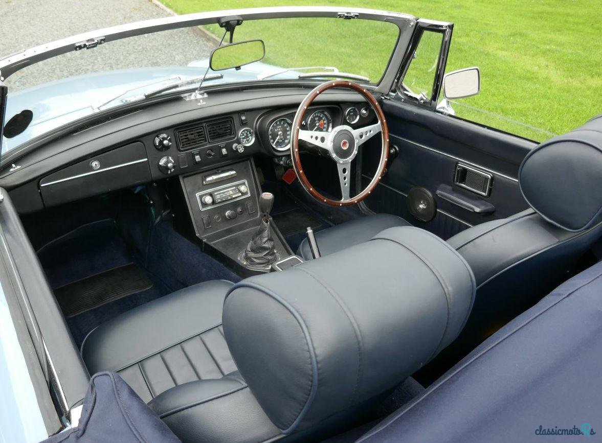 1972' MG Mgb Roadster photo #2