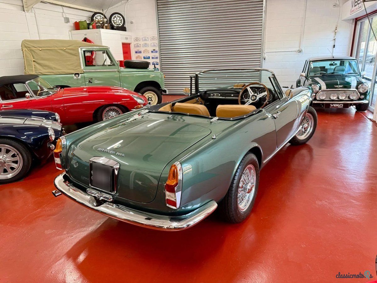 1966' Alfa Romeo Spider photo #5