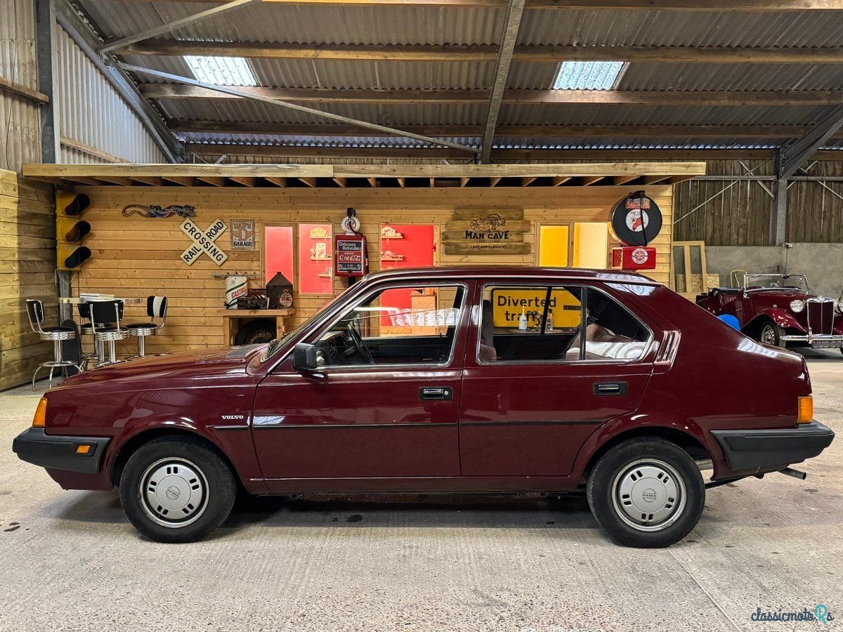 1986' Volvo 340 photo #3
