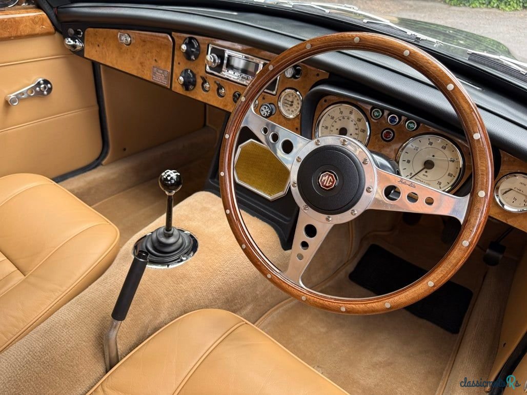 1968' MG MGB photo #6