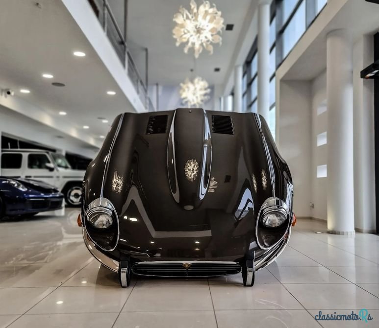 1973' Jaguar E-Type photo #2